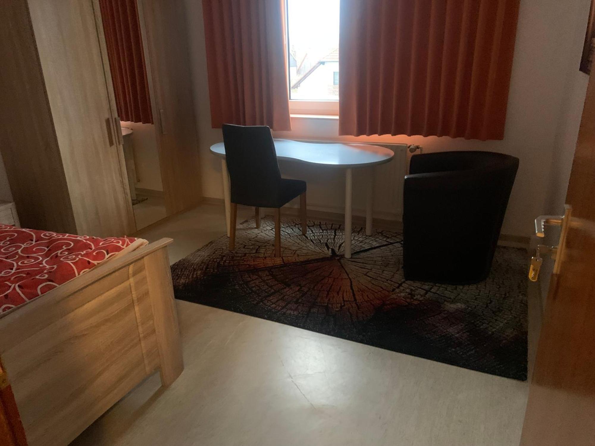 Monteure & Handwerker Einfach, Unkompliziert Und Preiswert In Alsfeld Exterior foto